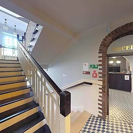 Wratislavia Hostel *